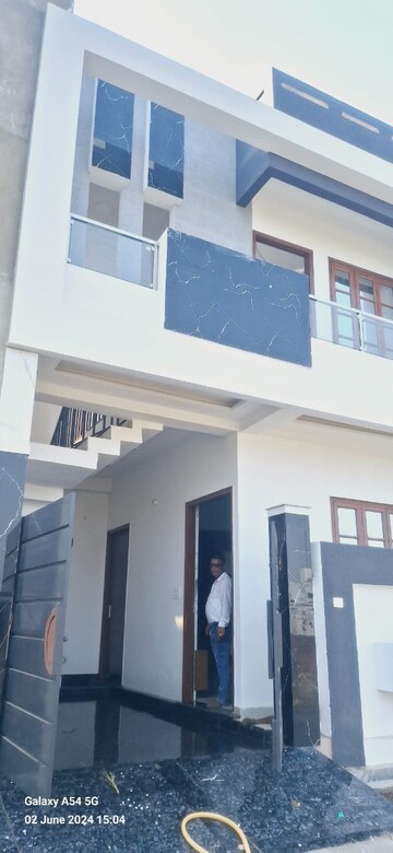 3 BHK Independent House – Exterior View View at Faizabad Road - for Sale