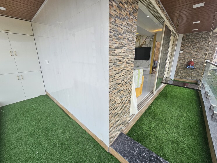 Balcony, hatdia-ison-height 2 Bedroom 1037 Sq.Ft. Apartment In Lower Parel Mumbai 7405032