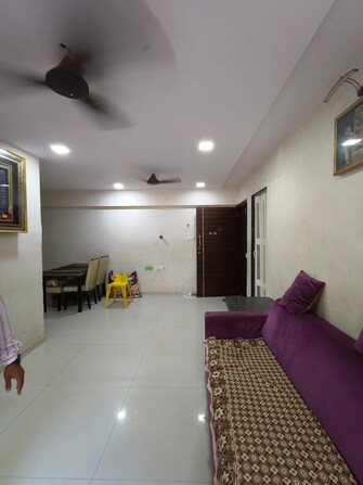 2 BHK Apartment For Resale in Om Krishna Kunj Kandivali West Mumbai  7405080