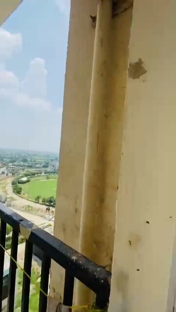 Swimming Pool in 2 BHK Apartment at Gaur Yamuna City, Gaur Yamuna City – for Sale