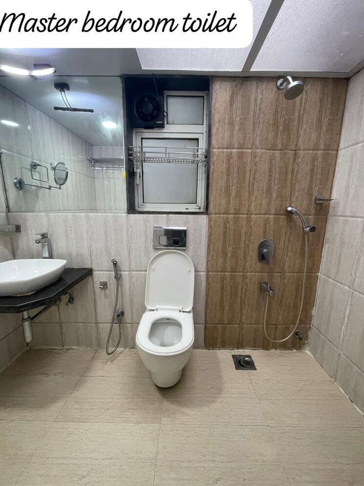 Bathroom, omkar-veda-exclusive 2 Bedroom 1100 Sq.Ft. Apartment In Parel Mumbai 7405484