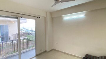 Room in 3 BHK Apartment at Signature Global Synera, Sector 81 – for Sale