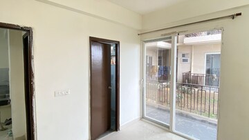 Room in 3 BHK Apartment at Signature Global Synera, Sector 81 – for Sale