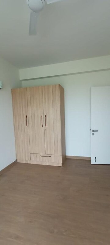 Room in 2 BHK Apartment at Signature Global Synera, Sector 81 – for Sale