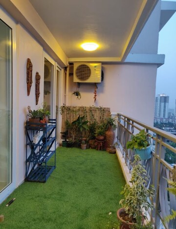 Balcony in 3 BHK Apartment at DLF The Skycourt, Sector 86 – for Sale