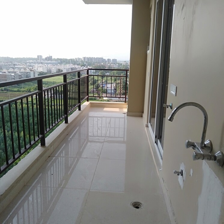 Balcony, maya-green-lotus-saksham 3 Bedroom 1942 Sq.Ft. Apartment In International Airport Road Zirakpur 7406412