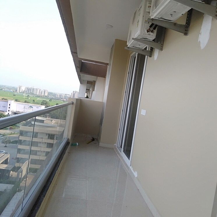 Balcony, maya-green-lotus-saksham 3 Bedroom 1942 Sq.Ft. Apartment In International Airport Road Zirakpur 7406412