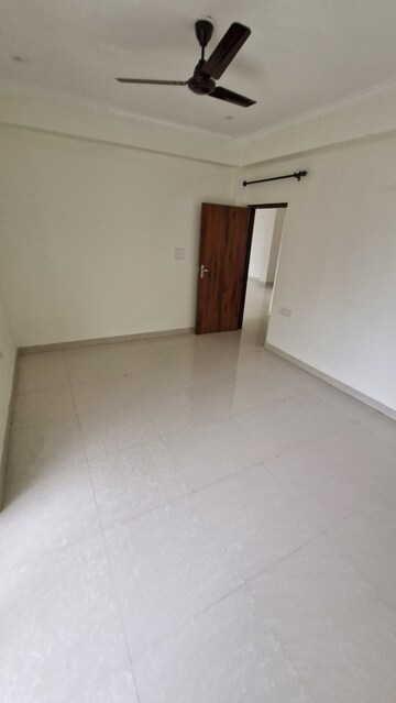 Room in 3 BHK Builder Floor at Old Rajinder Nagar – for Sale