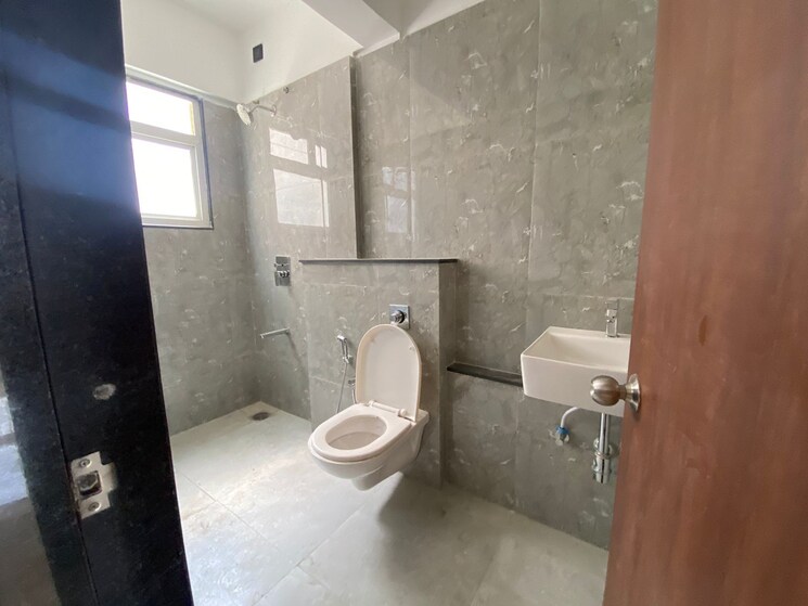Bathroom, vtp-leonara 2 Bedroom 806 Sq.Ft. Apartment In Mahalunge Pune 7406500