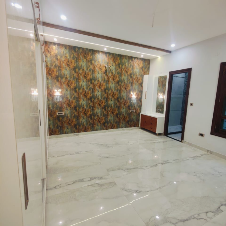 Room, sunny enclave 5 Bedroom 220 Sq.Yd. Independent House In Sunny Enclave Mohali 7406668