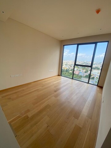 Room in 4 BHK Apartment at Embassy Lake Terraces, Hebbal – for Rent