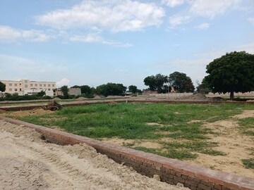 Plot Area in  Plot at Dankaur Inner Township, Dankaur – for Sale