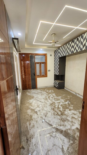 Bedroom in 3 BHK Builder Floor at Uttam Nagar – for Sale