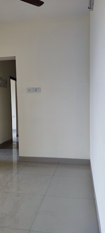 Room in 2 BHK Apartment at Rustomjee Urbania Atelier, Majiwada – for Sale