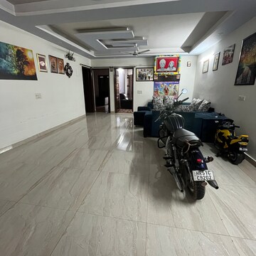 Living Room in 4 BHK Builder Floor at Sector 85 – for Sale