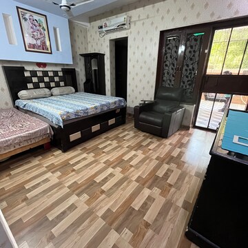 Master Bedroom in 4 BHK Builder Floor at Sector 85 – for Sale