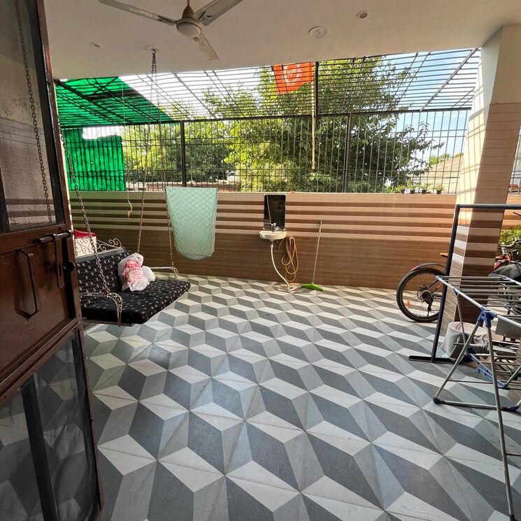 Balcony, sector 85 4 Bedroom 303 Sq.Yd. Builder Floor In Sector 85 Faridabad 7407132