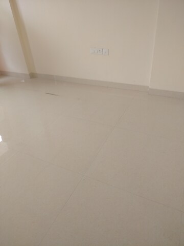 Room in 3 BHK Apartment at Rajasthan CHS, Andheri East – for Sale
