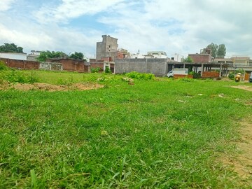  Plot – Garden View at Gomti Nagar - for Sale