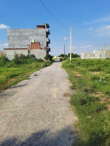  Plot For Sale in Iim Road