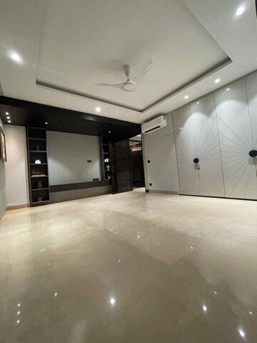 Room in 2 BHK Builder Floor at New Rajinder Nagar – for Sale