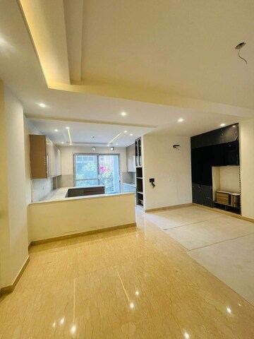 Room in 4 BHK Builder Floor at Ansal API Esencia, Sector 67 – for Sale