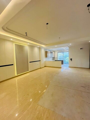 Room in 4 BHK Builder Floor at Ansal API Esencia, Sector 67 – for Sale