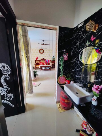 Furnished Amenities in 2 BHK Apartment at Magarpatta Daffodils Apartment, Hadapsar – for Sale