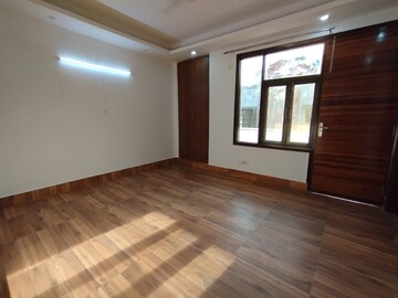 Room in 3 BHK Builder Floor at Chattarpur – for Sale