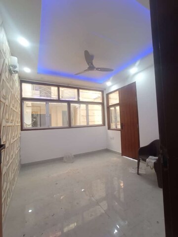 3 BHK Builder Floor For Sale in Chattarpur