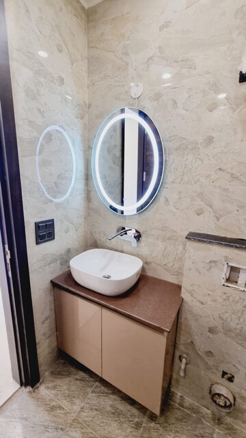 Bathroom in 3 BHK Builder Floor at Sushant Lok 2, Sector 57 – for Sale