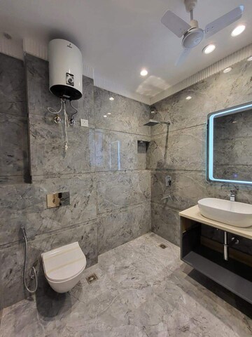 Master Bedroom in 3 BHK Builder Floor at Ansal API Esencia, Sector 67 – for Sale