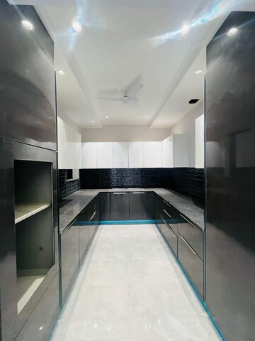 Bathroom in 4 BHK Builder Floor at Ansal API Esencia, Sector 67 – for Sale