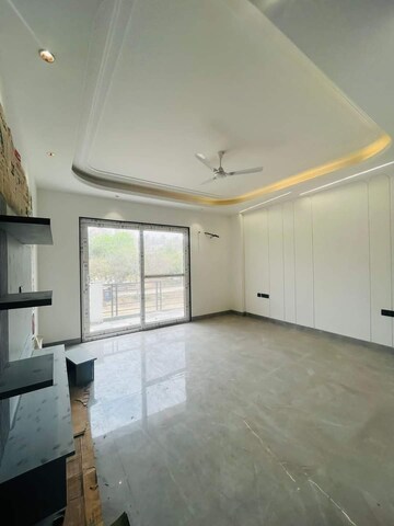 Kitchen in 4 BHK Builder Floor at Ansal API Esencia, Sector 67 – for Sale