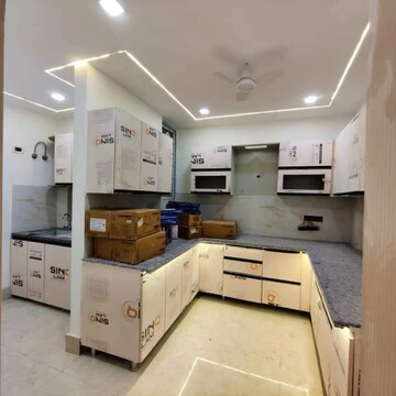 Team Area in 3 BHK Builder Floor at Chattarpur – for Sale