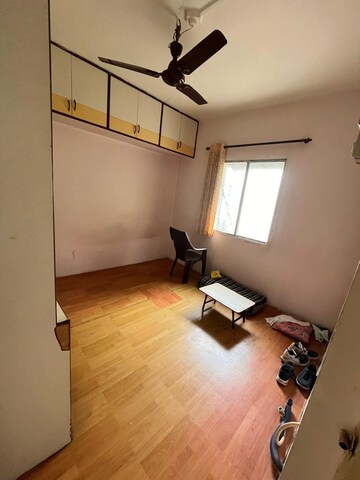 Room in 1 BHK Apartment at Green Field Apartment, Kothrud – for Sale