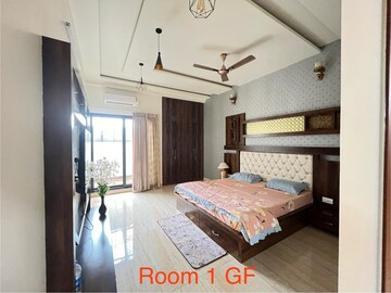 Bedroom in 5 BHK Villa at Jagdamba Nagar – for Sale