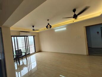 2 BHK Apartment For Rent in Je And Vee Om Trimurti Malad East Mumbai  7408978