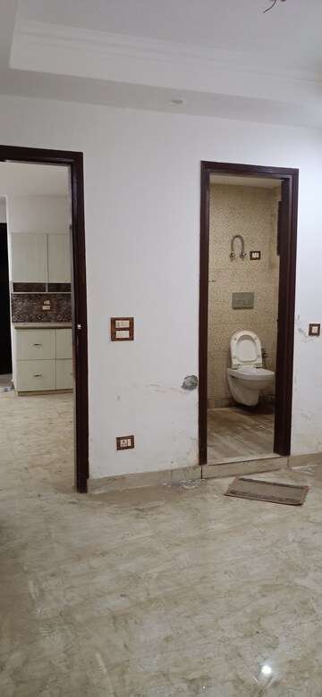 Building Lobby in 3 BHK Builder Floor at Vasant Kunj – for Sale