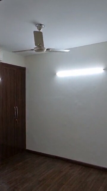 Room in 4 BHK Builder Floor at BPTP Parkland Pride, Sector 77 – for Sale