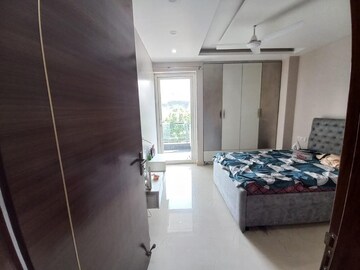 Balcony in 3 BHK Builder Floor at Sector 46 – for Sale
