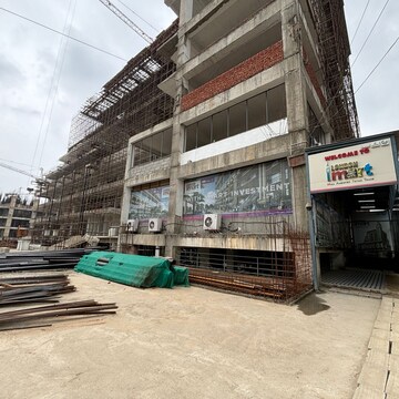  Shop – Exterior View View at London Mart, Sector 16 Greater Noida - for Sale