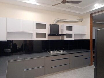 Kitchen in 4 BHK Builder Floor at Sector 16 – for Sale