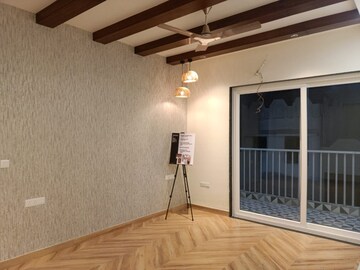 Room in 4 BHK Builder Floor at Sector 16 – for Sale
