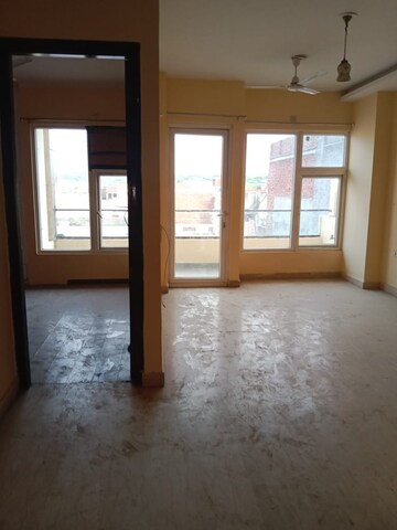 Room in 3 BHK Builder Floor at Sainik Colony – for Sale