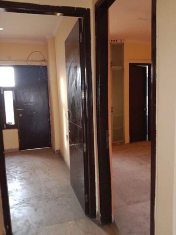 Building Lobby in 3 BHK Builder Floor at Sainik Colony – for Sale