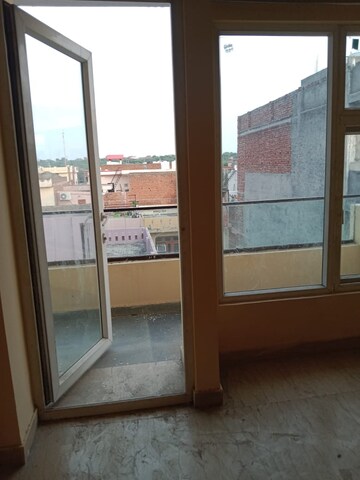 Building Lobby in 3 BHK Builder Floor at Sainik Colony – for Sale