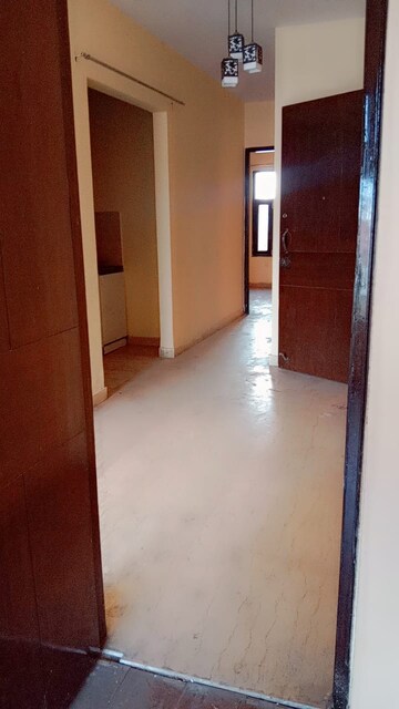 Room in 3 BHK Builder Floor at Sainik Colony – for Sale