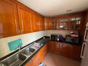 Kitchen in 3 BHK Apartment at Unitech Uniworld Gardens, Sector 47 – for Sale