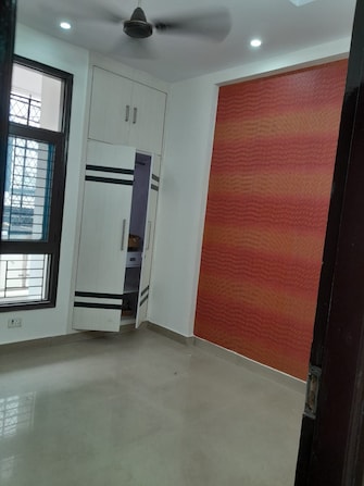 2 BHK Builder Floor For Rent in Gyan Khand ii Ghaziabad  7410219